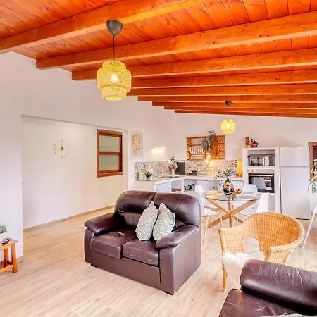 Apartment Spacious House With Bbq And Ocean Teide View, 10 Minutes From *